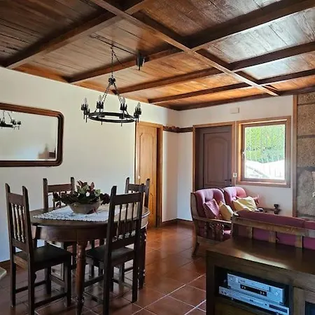Dom wakacyjny Casa Acacias Cabeceiras de Basto
